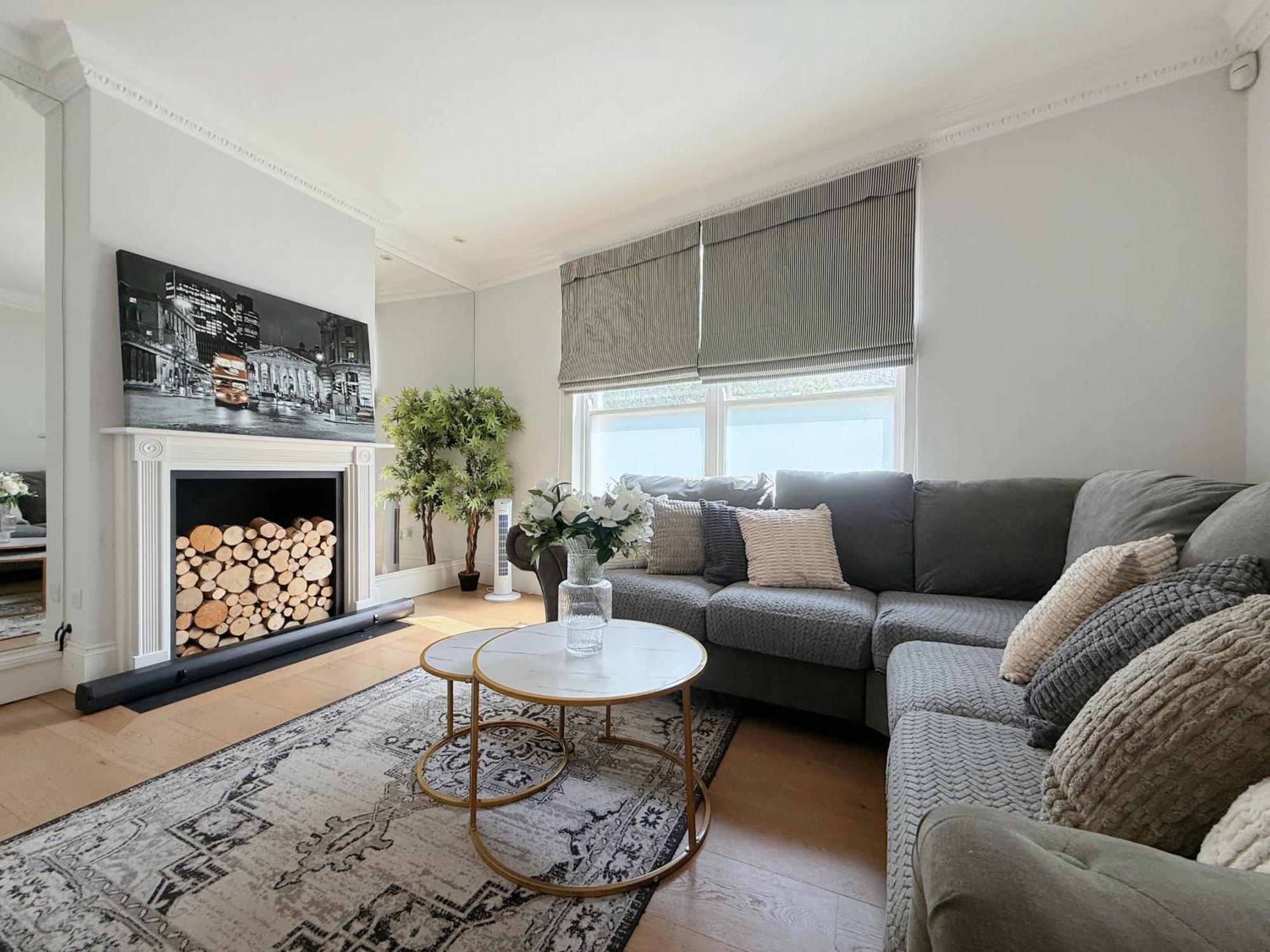 Spacious And Cosy 3Brs 5F House In Heart Of London Exterior photo